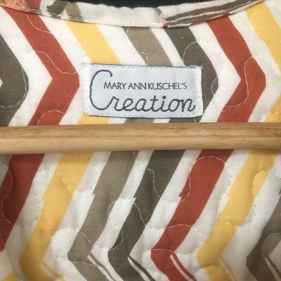 One of a kind, handmade quilted floral topper - Picture 2 of 6